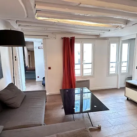 Apartment Bright 1-bedroom In The Heart Of The Marais