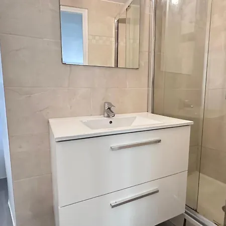 Bright 1-bedroom In The Heart Of The Marais * Paris